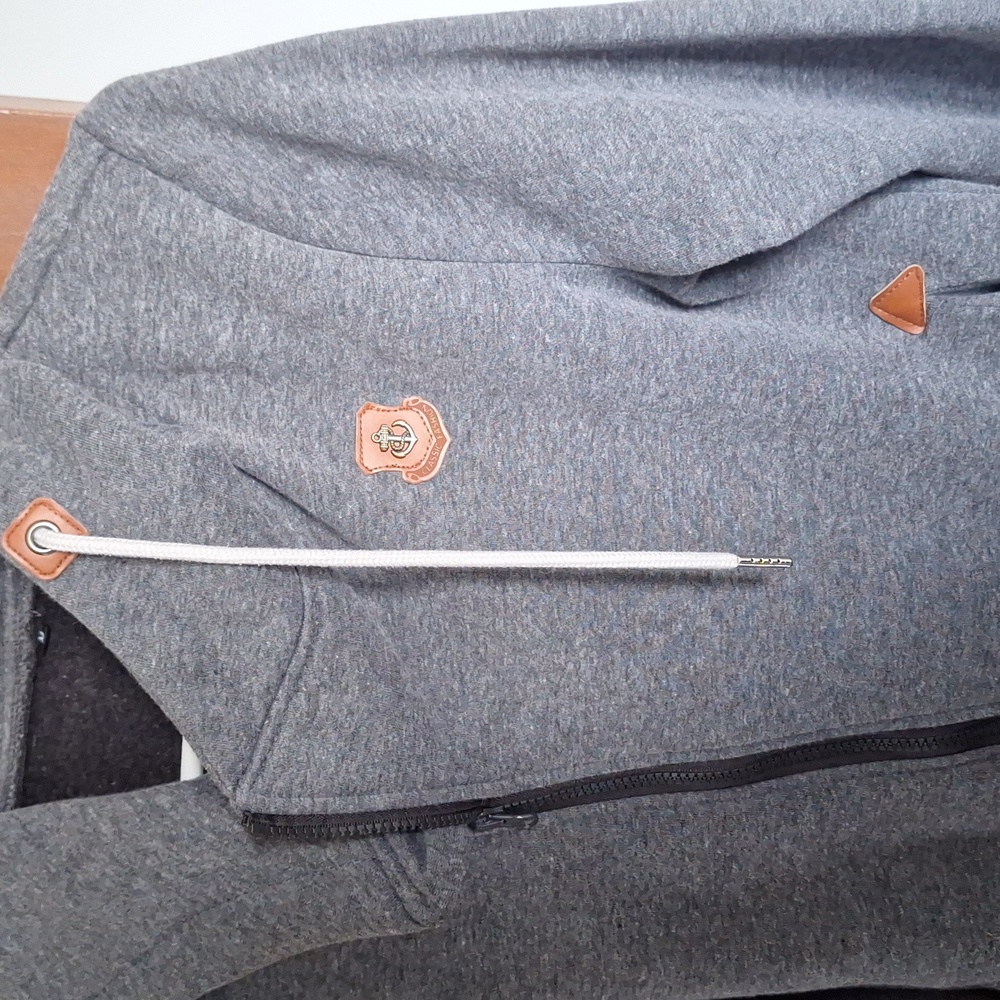 Sweater - Picture 2 of 4